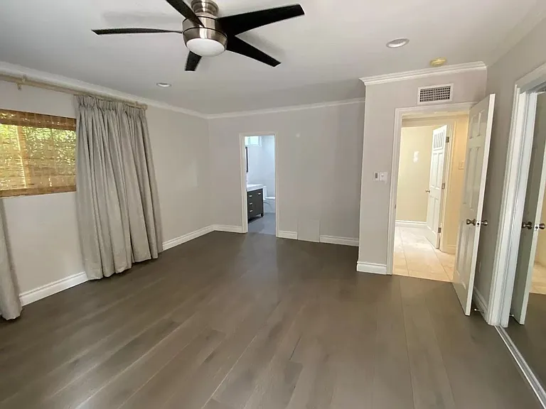 16636 Calneva Dr — Photo 25