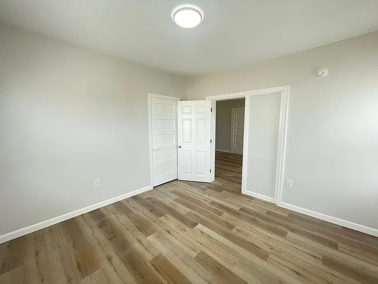 551 Somerville St #3 — Photo 20