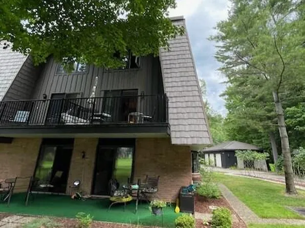 126 Flagpoint Ave, Roscommon, MI 48653