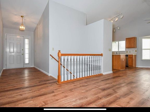 3rd image of 1037 Dougherty Lake Estates Dr