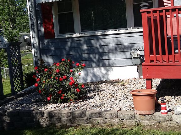 2nd image of 10118 Cabot Dr
