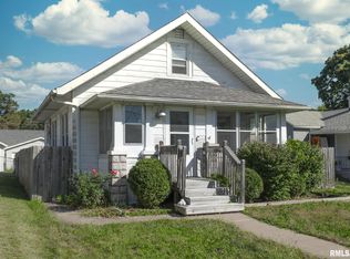 2929 11th Ave #B, Moline, IL 61265