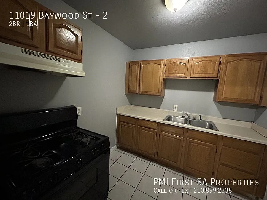 Fouplex unit ready to move in in Castle Hill! — Photo 3