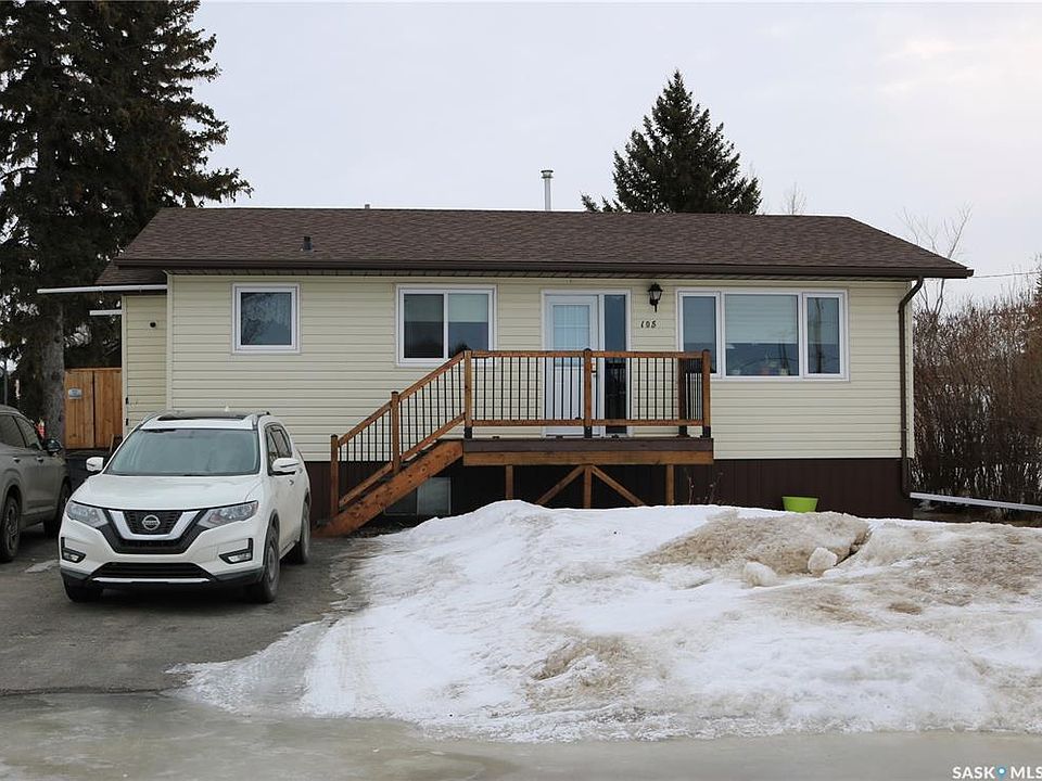 1st image of 105 Garry STREET