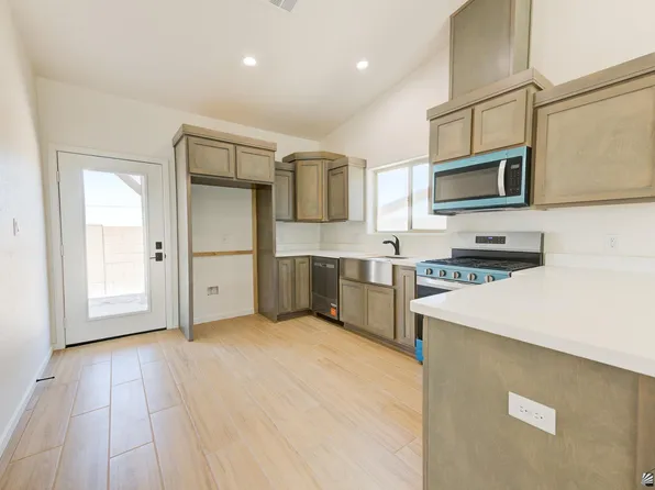 7518 E 24th Pl, Yuma, AZ 85365