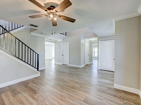 5th image of 2113 SW Gailwood Street