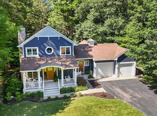 77170 Summers Gate Cir, South Haven, MI 49090