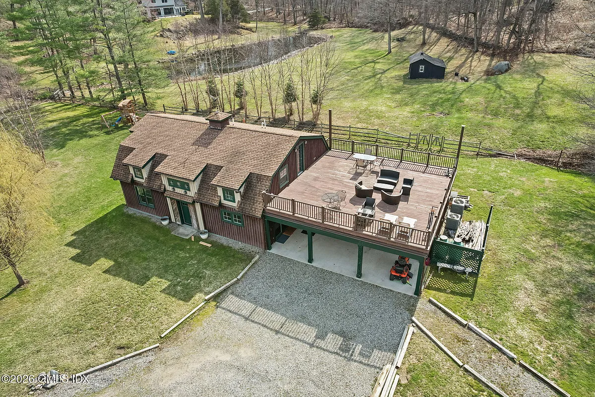 Building Photo - 39 Hunting Ridge Rd #2