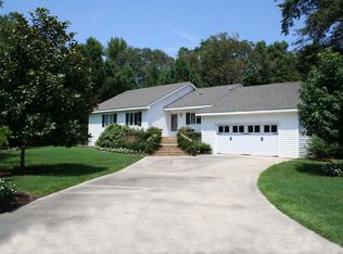 5133 Locust Ct, Kitty Hawk, NC 27949