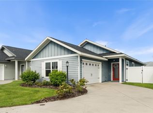1772 SW 245th Ter, Newberry, FL 32669