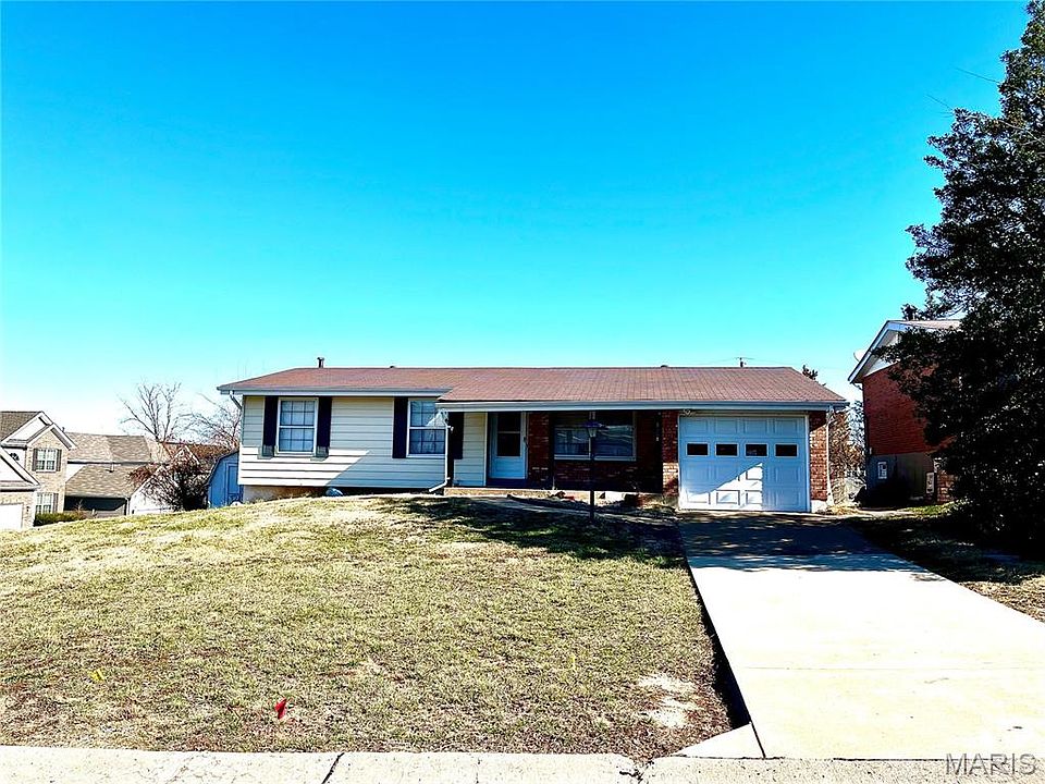 1st image of 3933 Mitchford Dr