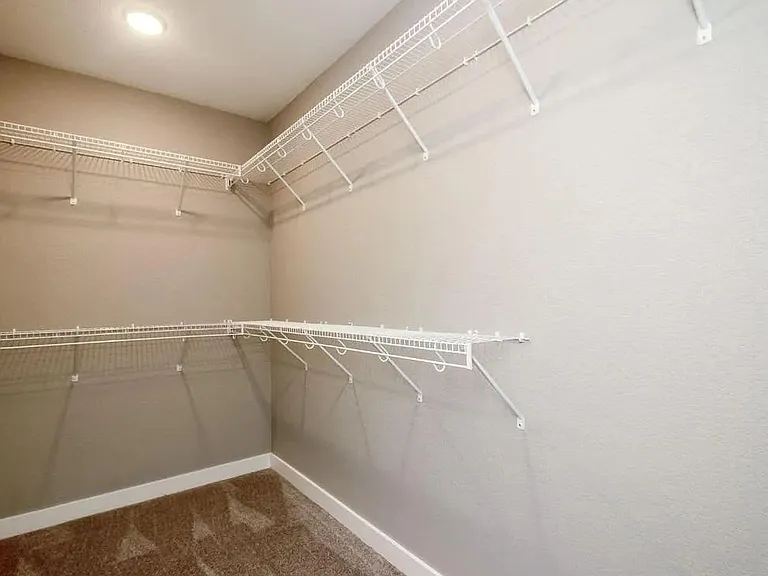 1817 NE Heritage Dr — Photo 22