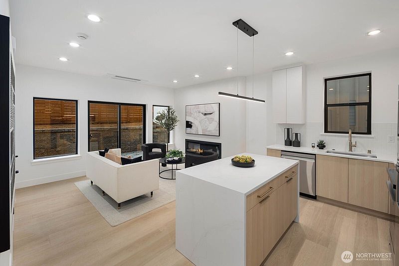 4th image of 9024 Corliss Avenue N #B