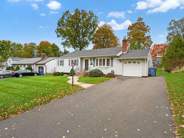 29 Sunnyside Road, Newington, CT 06111
