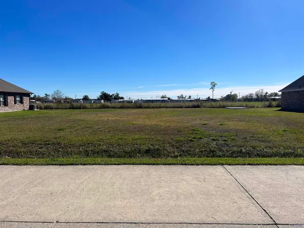 275 Kleinpeter Dr, Thibodaux, LA 70301