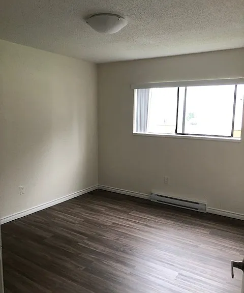 4299 Departure Bay Rd — Photo 21