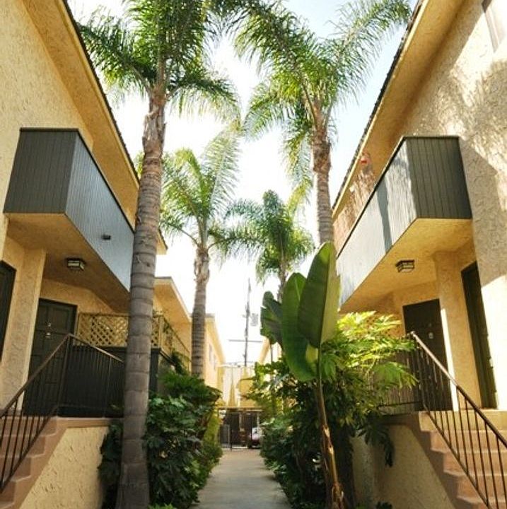 2nd image of 12616 Mitchell Ave #16-4