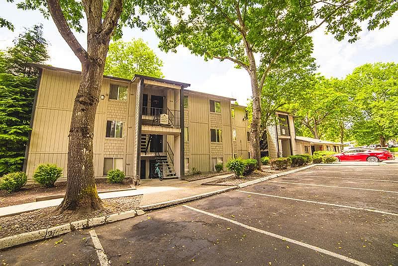 2nd image of 9408 SW Allen Blvd #3pc7xf6d2