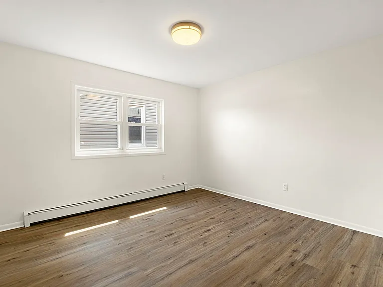 184 Central Ln #2 — Photo 13