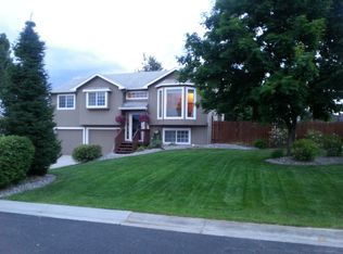 110 E Bridle Trail Rd, Colbert, WA 99005