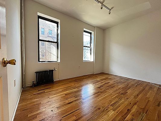 4th image of 267 Lincoln Pl #2E