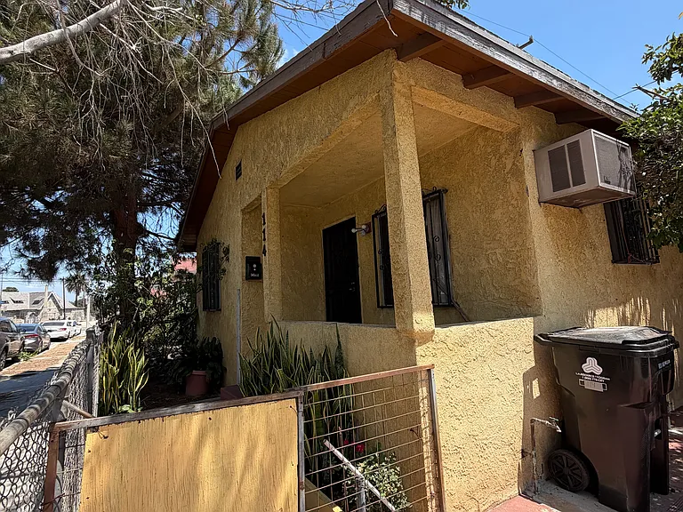 114 S Fresno St — Photo 44