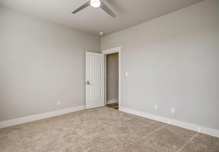 2612 Forest Park Blvd — Photo 11