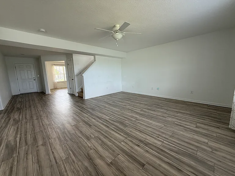 577 Freedom Dr — Photo 18