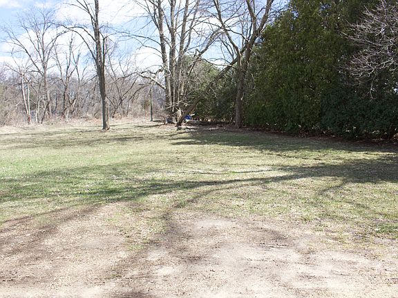 3rd image of 180 Martin St #1