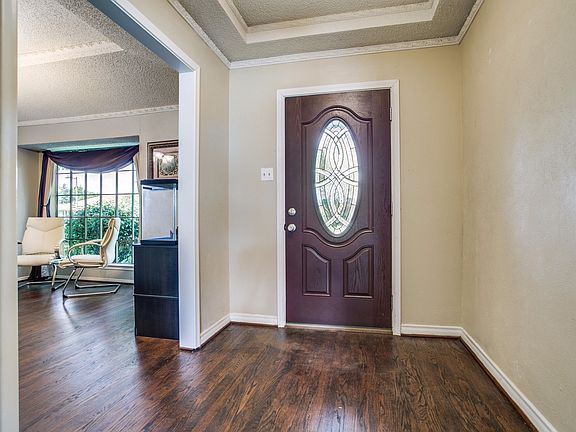 3rd image of 1318 Alto Dr