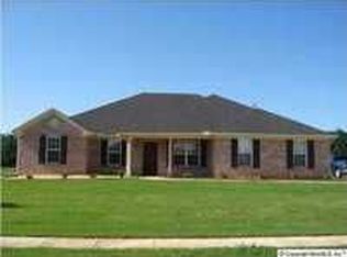 121 Southridge Dr, Madison, AL 35757