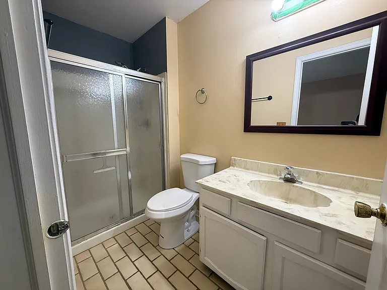 417 Bristol Way — Photo 9