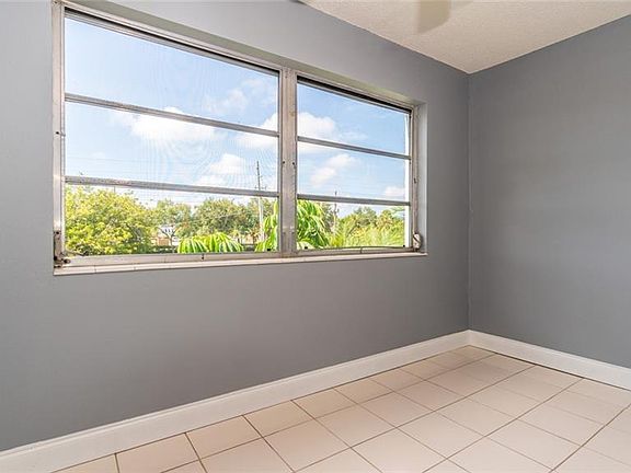 4th image of 801 83rd Ave N APT 216