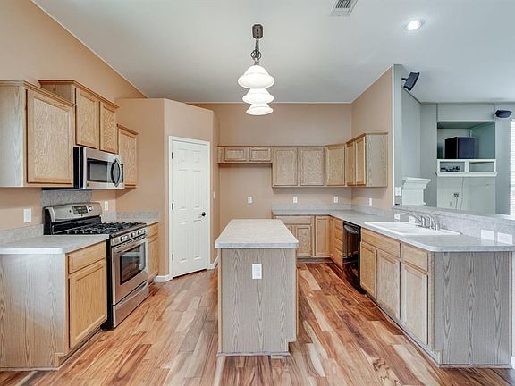 4th image of 2516 Briar Forest Dr