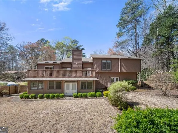 2540 Rocky Springs Dr NE, Marietta, GA 30062