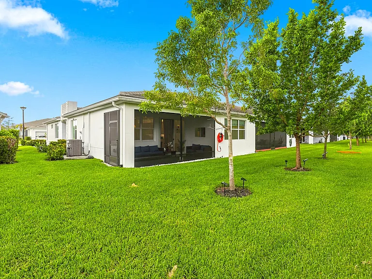 11639 SW Viridian Blvd — Photo 37