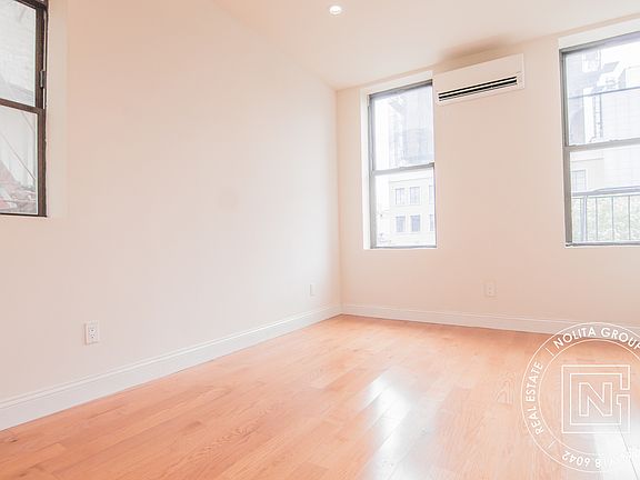 3rd image of 11 Allen St #F4
