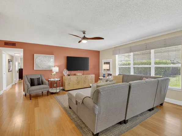 762 High Point Boulevard N #D, Delray Beach, FL 33445