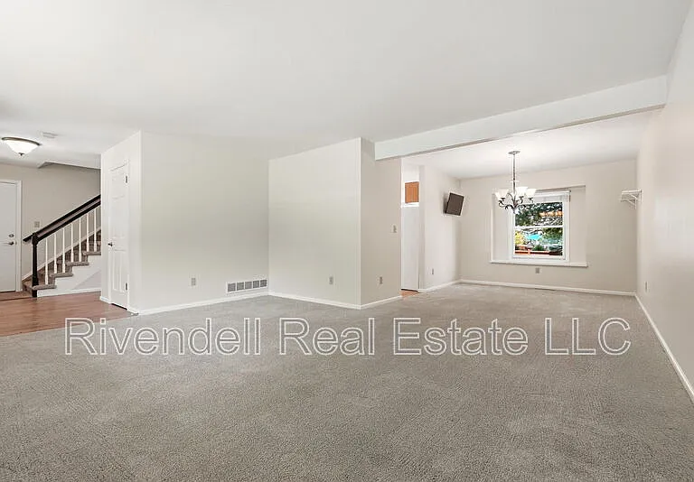 8007 S Datura St — Photo 10