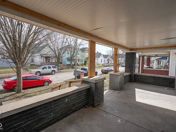 2nd image of 252 Eastern Ave
