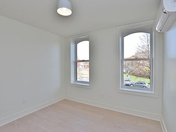 5th image of 85 Broadway #3