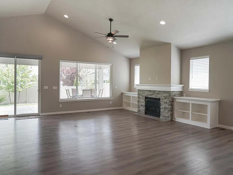 3788 N Shelburne Loop — Photo 7