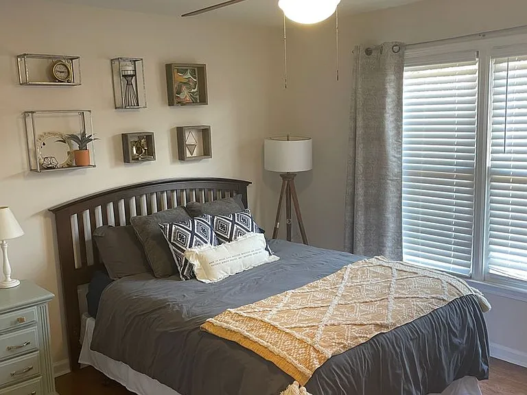 325 Malabar Way — Photo 20