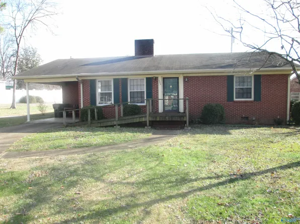504 Patton Cir, Athens, AL 35611