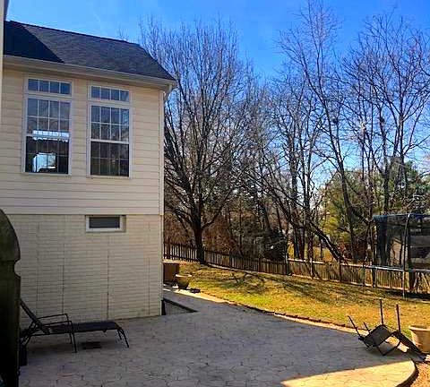 3rd image of 5634 Jordan Blvd