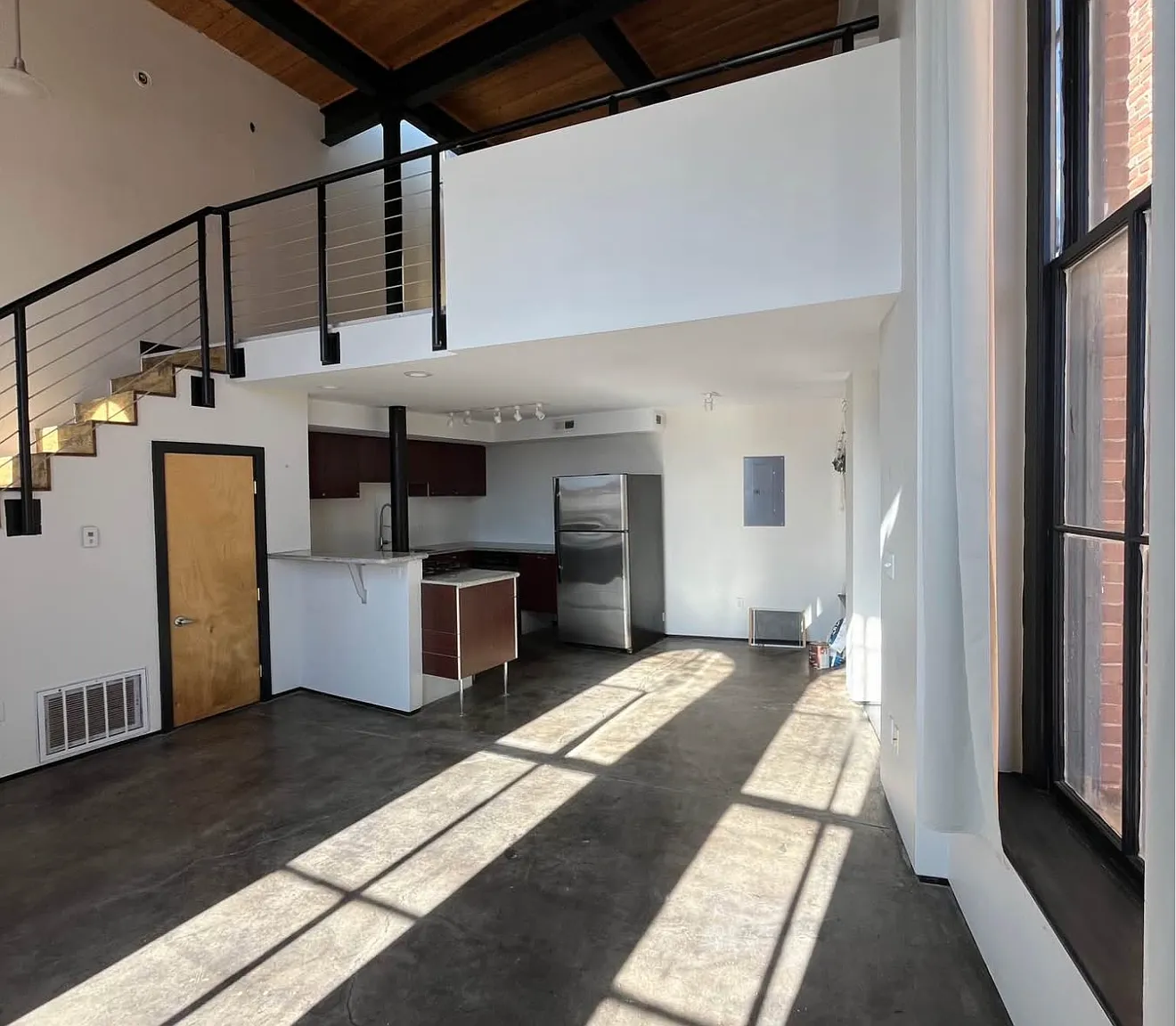 1 bed, 670 sqft, $1,100 — Photo 4
