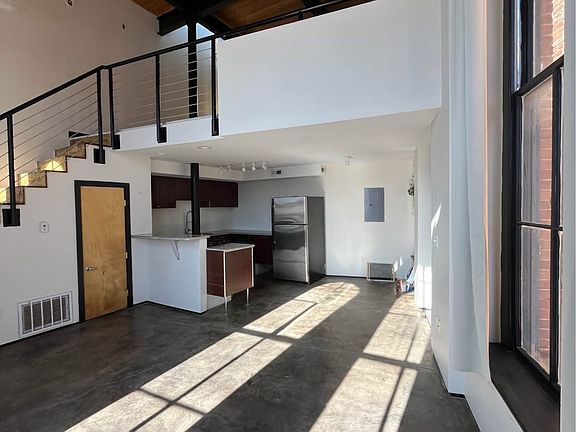 4th image of 115 N 4th St #115