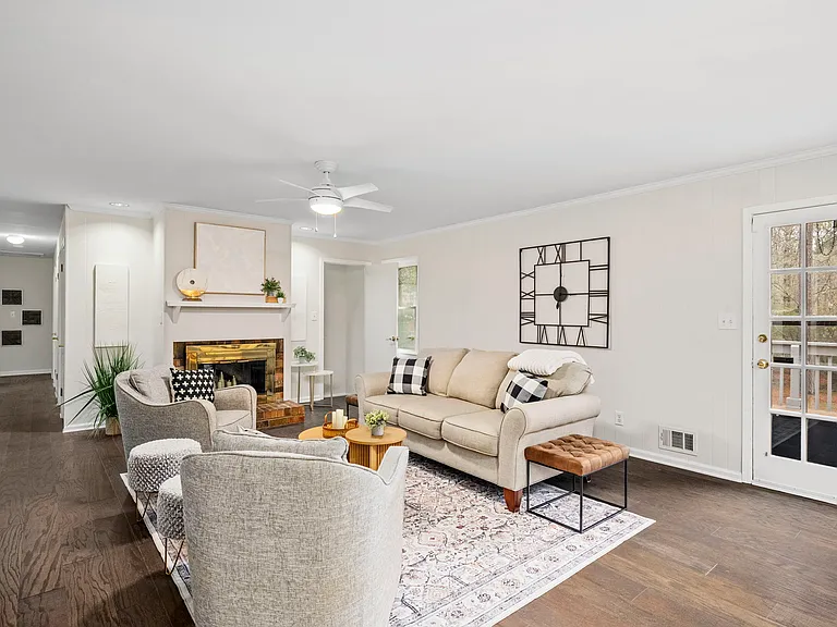 Garden Lane Dr — Photo 17