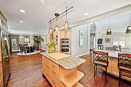2nd image of 760 Twinview Pl