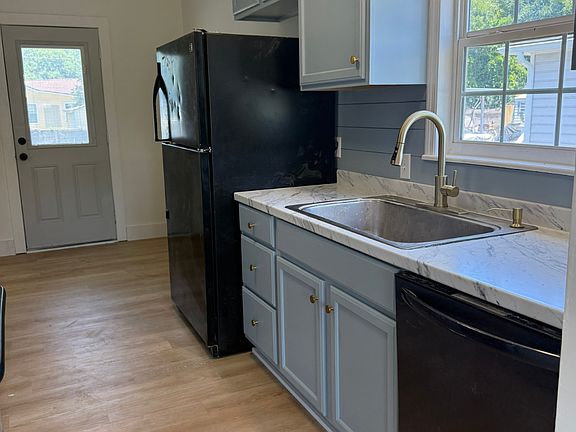 2nd image of 2210 Crosby Ave